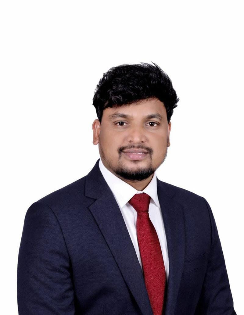 Founder 2